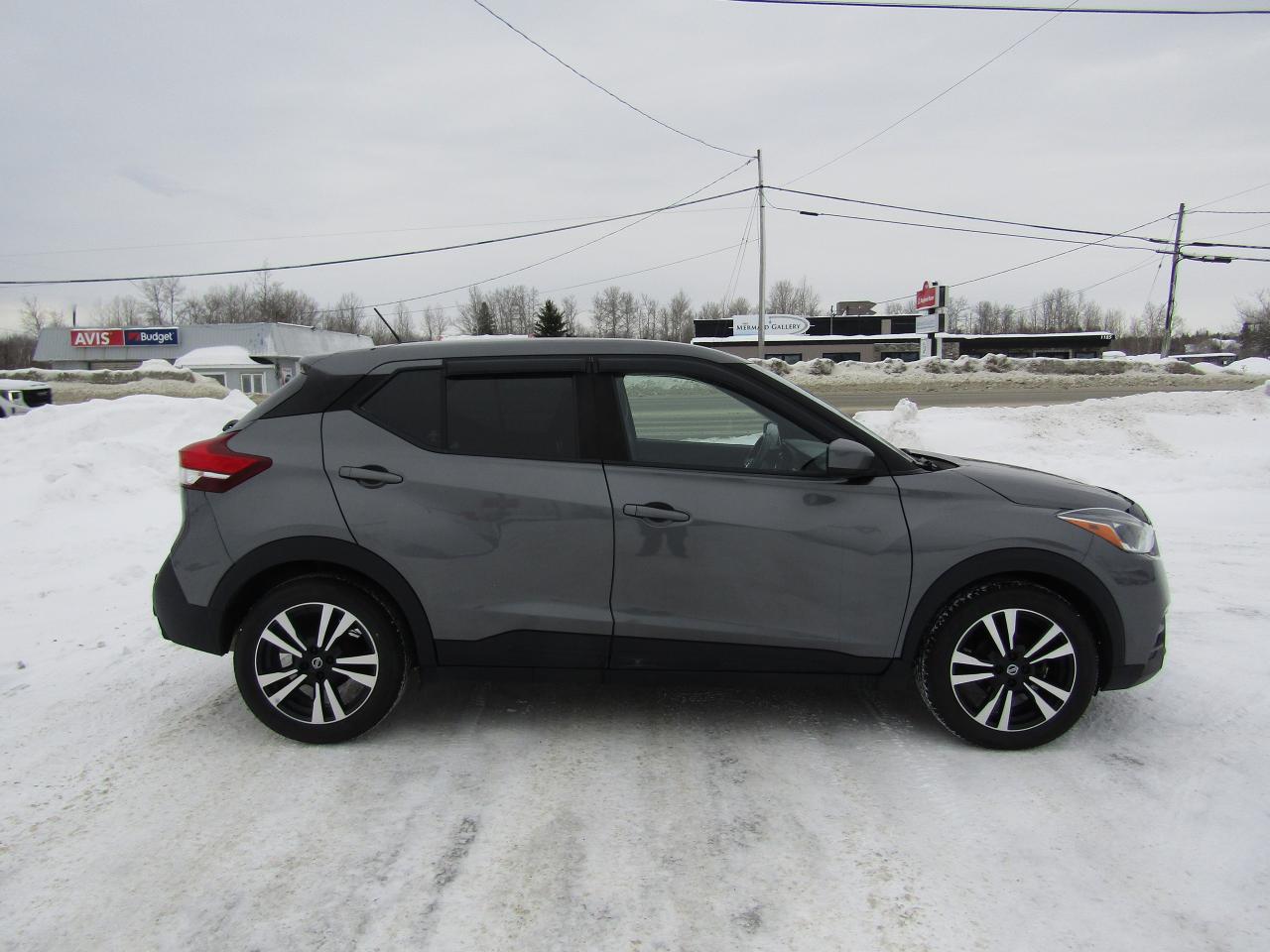 2020 Nissan Kicks SV Photo