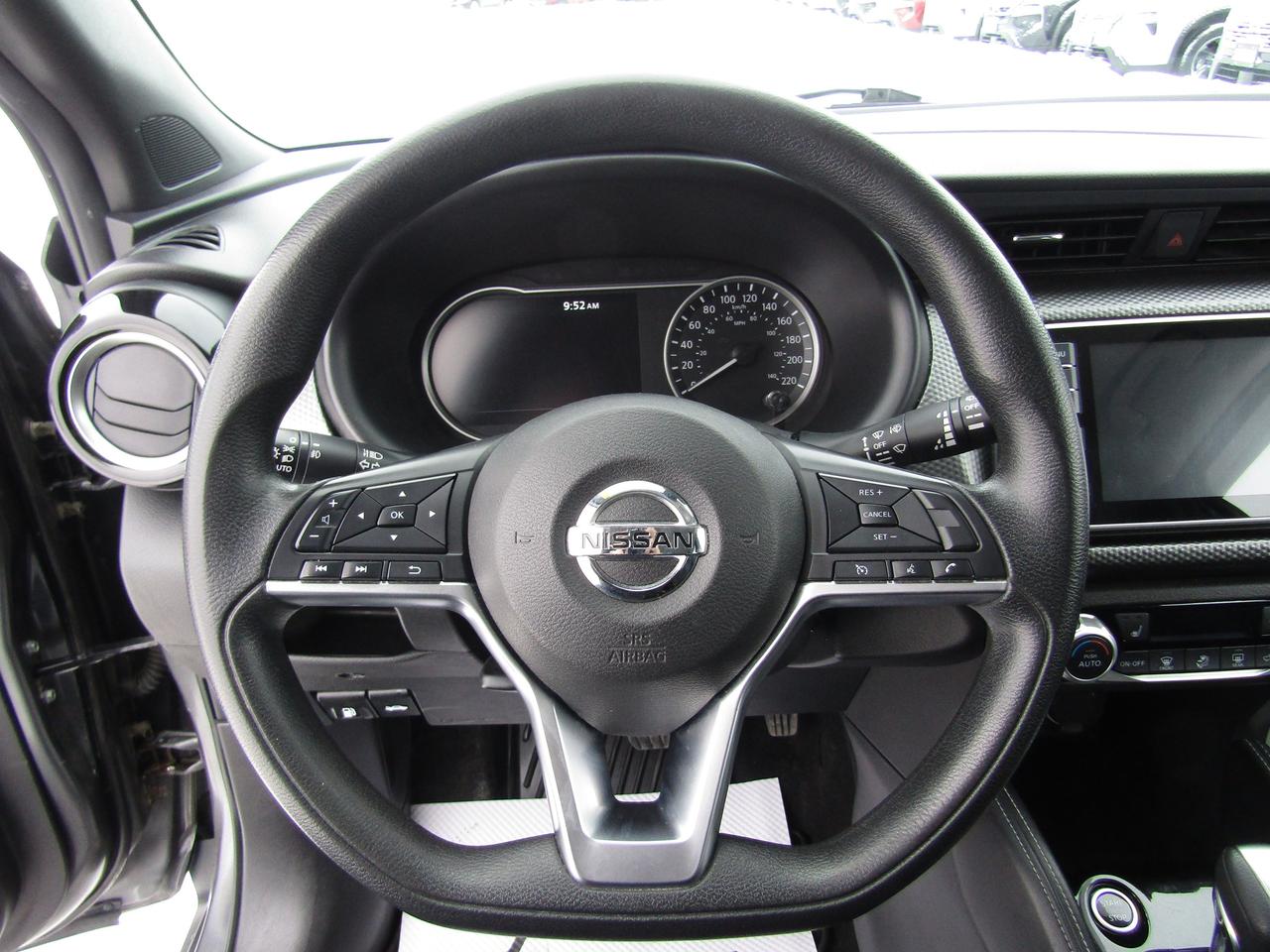 2020 Nissan Kicks SV Photo