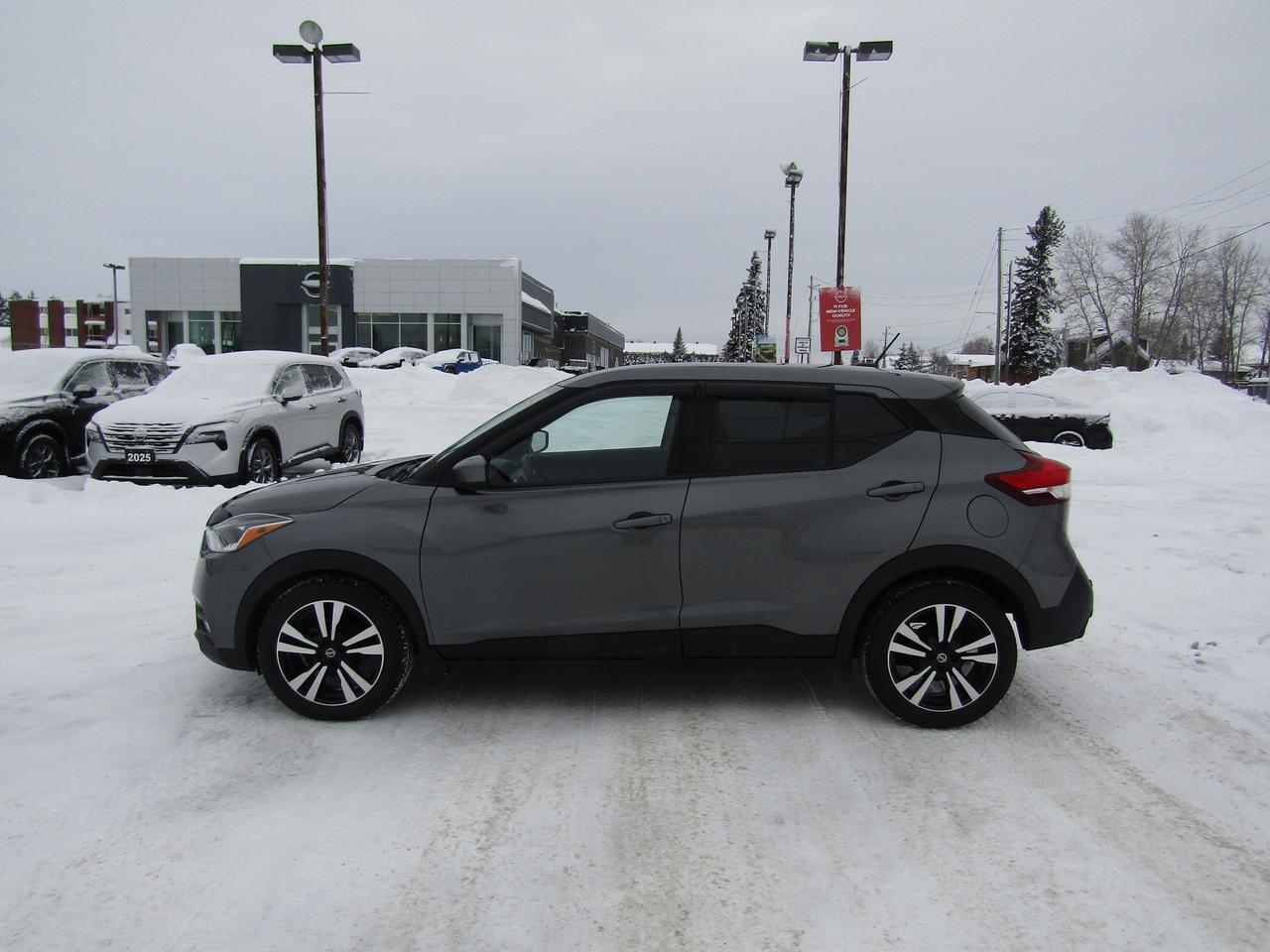 2020 Nissan Kicks SV Photo
