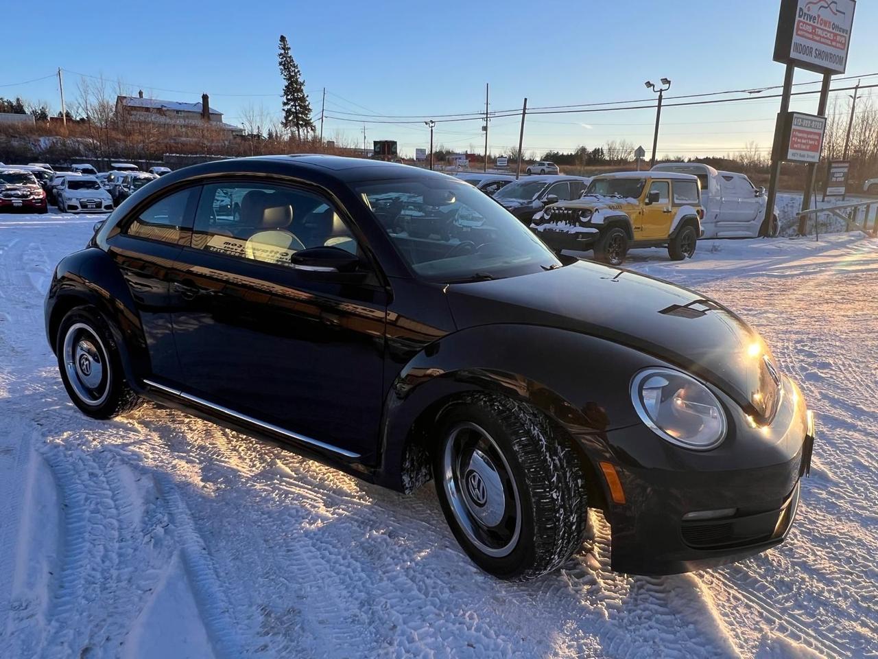 2016 Volkswagen Beetle Trendline Photo