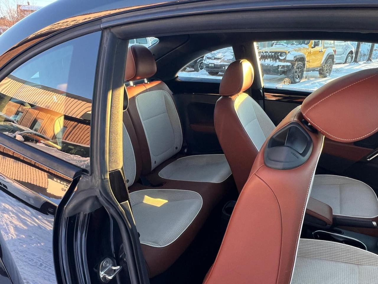 2016 Volkswagen Beetle Trendline Photo