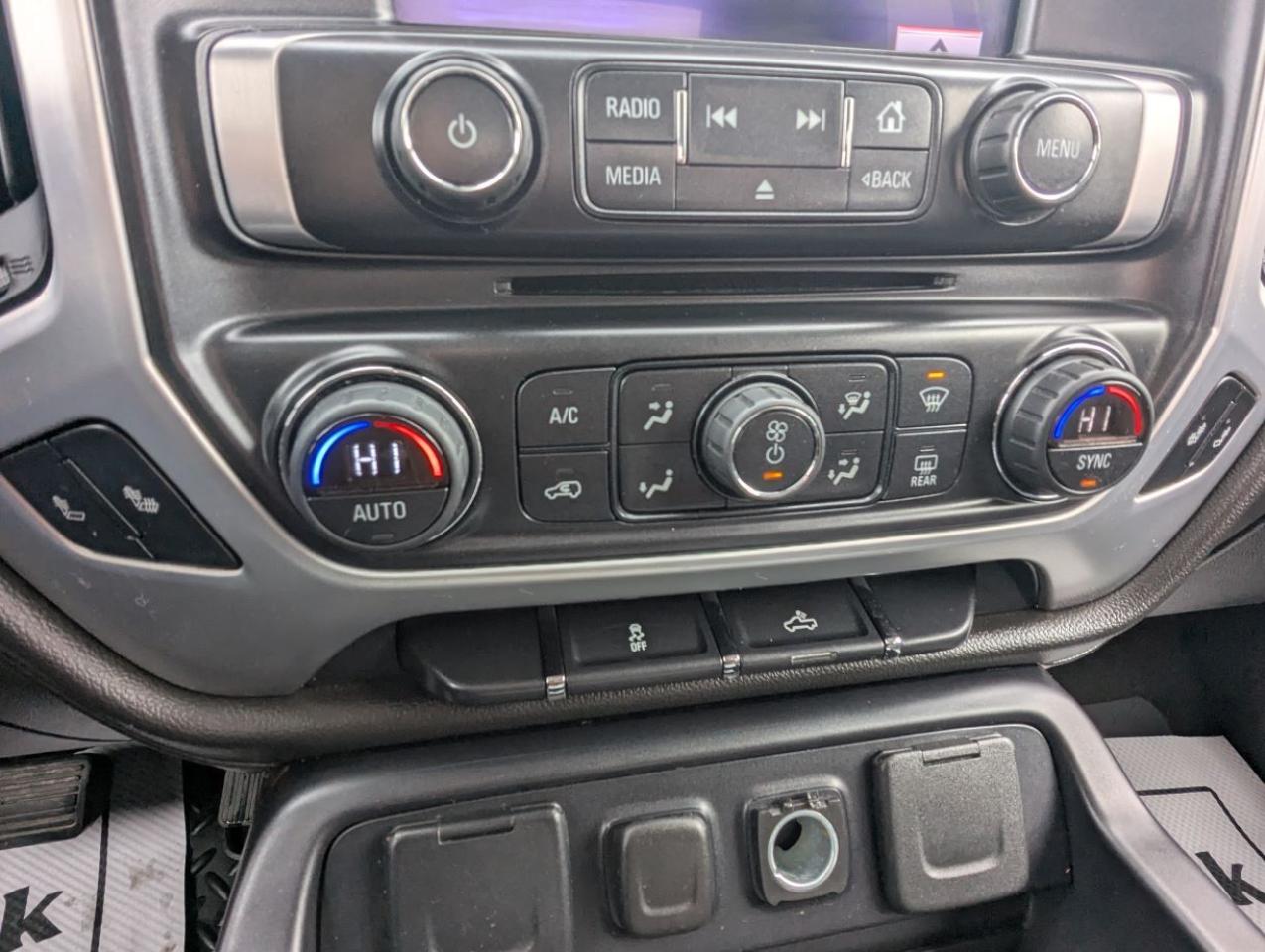 2015 GMC Sierra 1500 SLE WITH SOFT TONNEAU COVER!! Photo