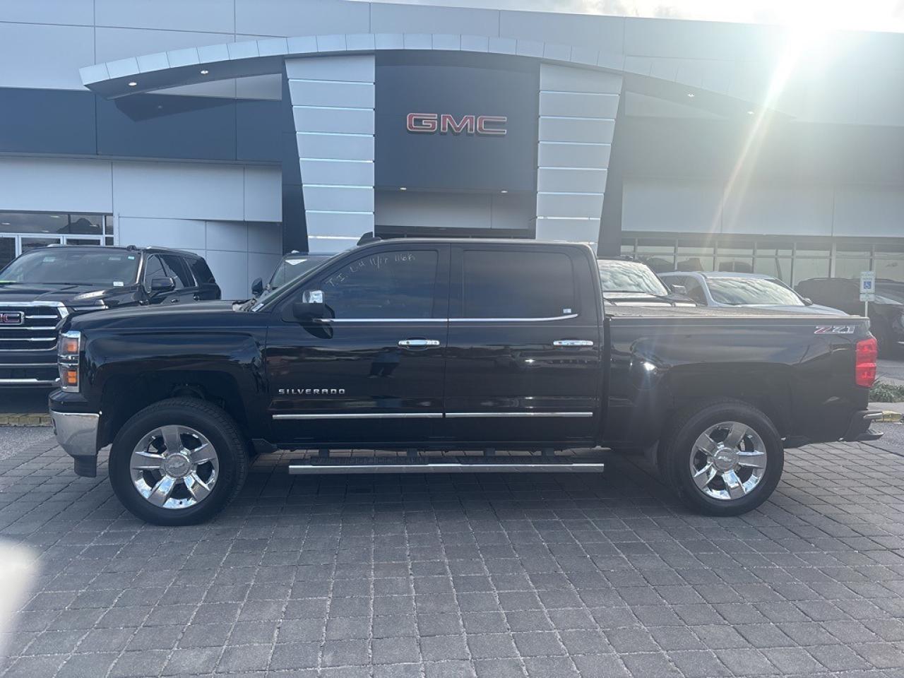 2015 Chevrolet Silverado 1500 LTZ/LEATHER/ ROOF /NAVI/ REAR CAM / REMOTE START /