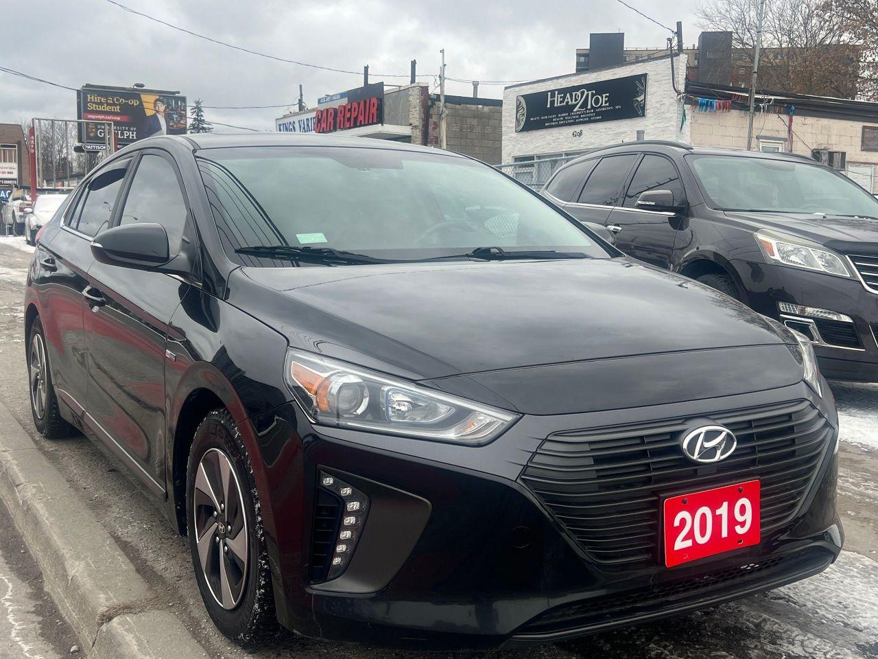 2019 Hyundai IONIQ Preferred-SUNROOF-BACK CAM-HEATED SEATS & MORE!