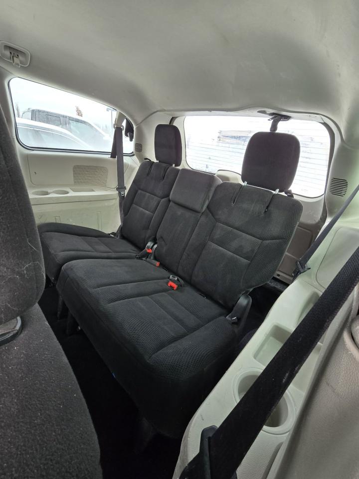 2016 Dodge Grand Caravan CANADA VALUE PACKAGE - Photo #9