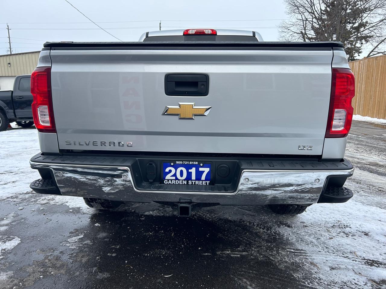 2017 Chevrolet Silverado 1500 LTZ Photo3