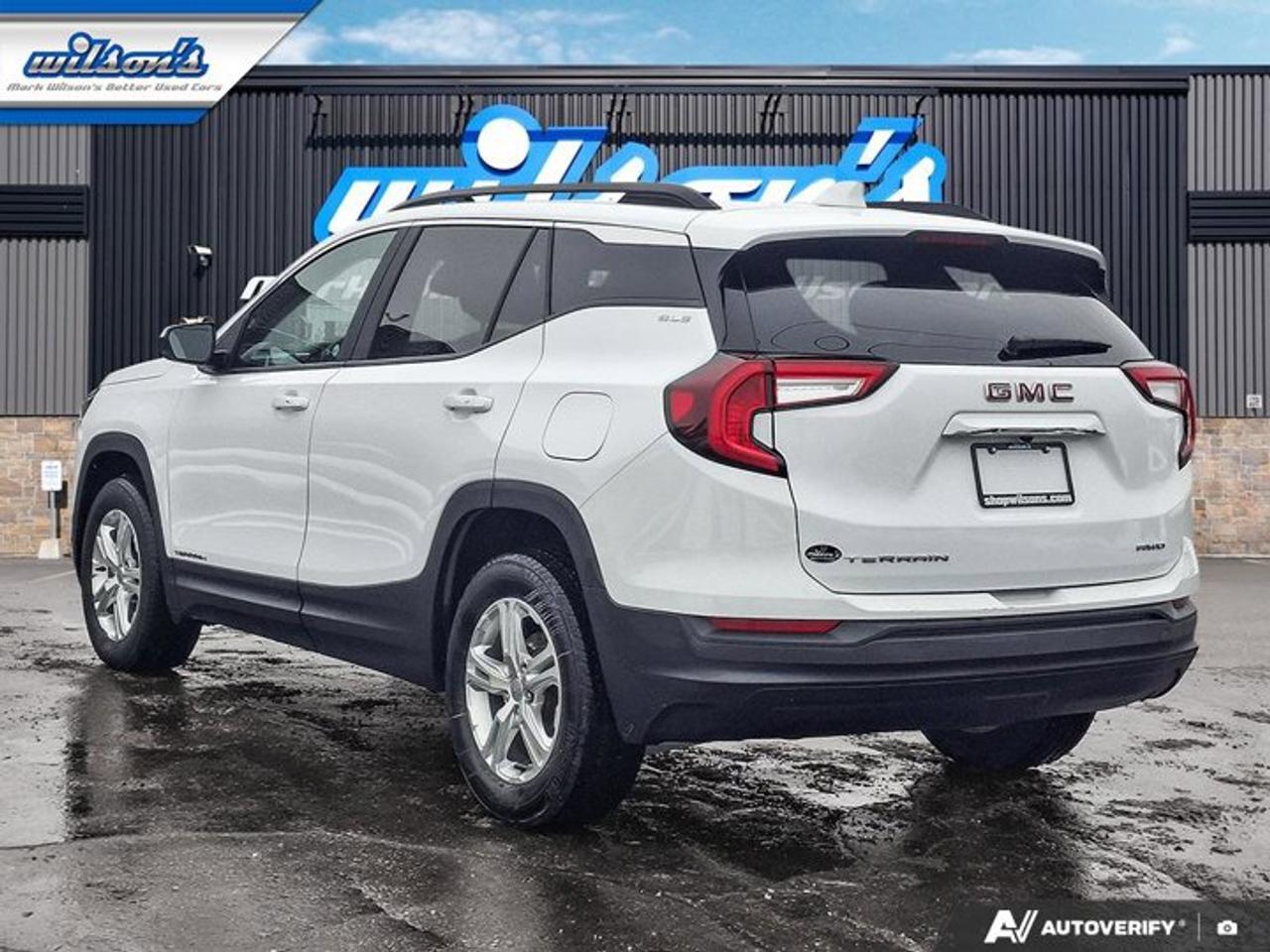 2024 GMC Terrain SLE AWD | CarPlay + Android Auto | Rear Camera | Alloy Wheels | and More ! Photo