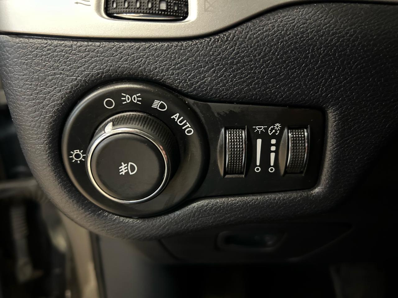 2017 Jeep Cherokee Limited Photo