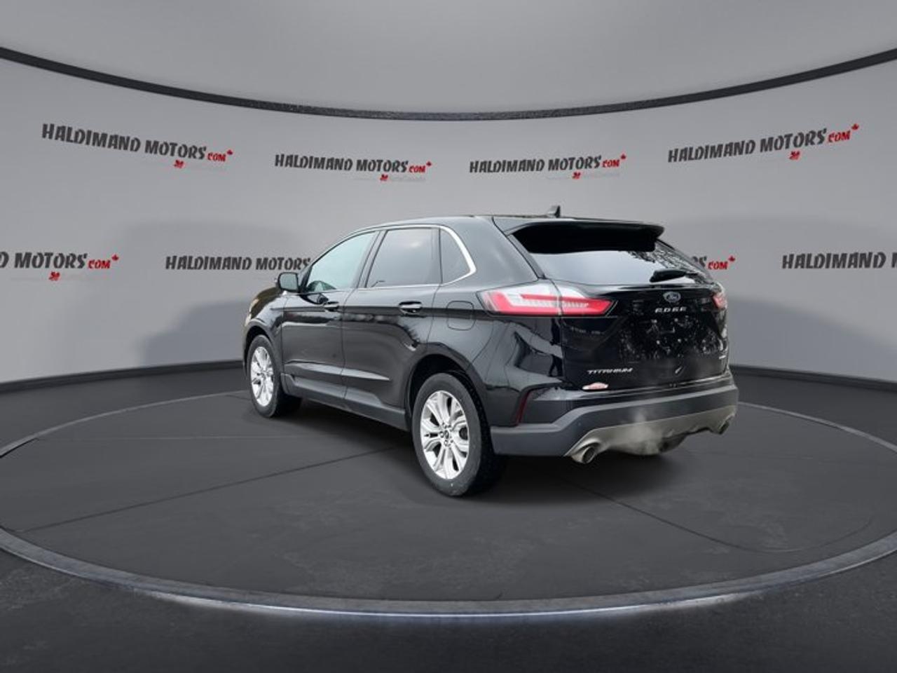2024 Ford Edge Titanium AWD Photo