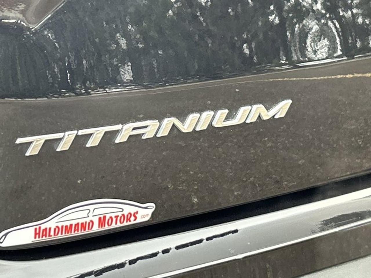 2024 Ford Edge Titanium AWD Photo