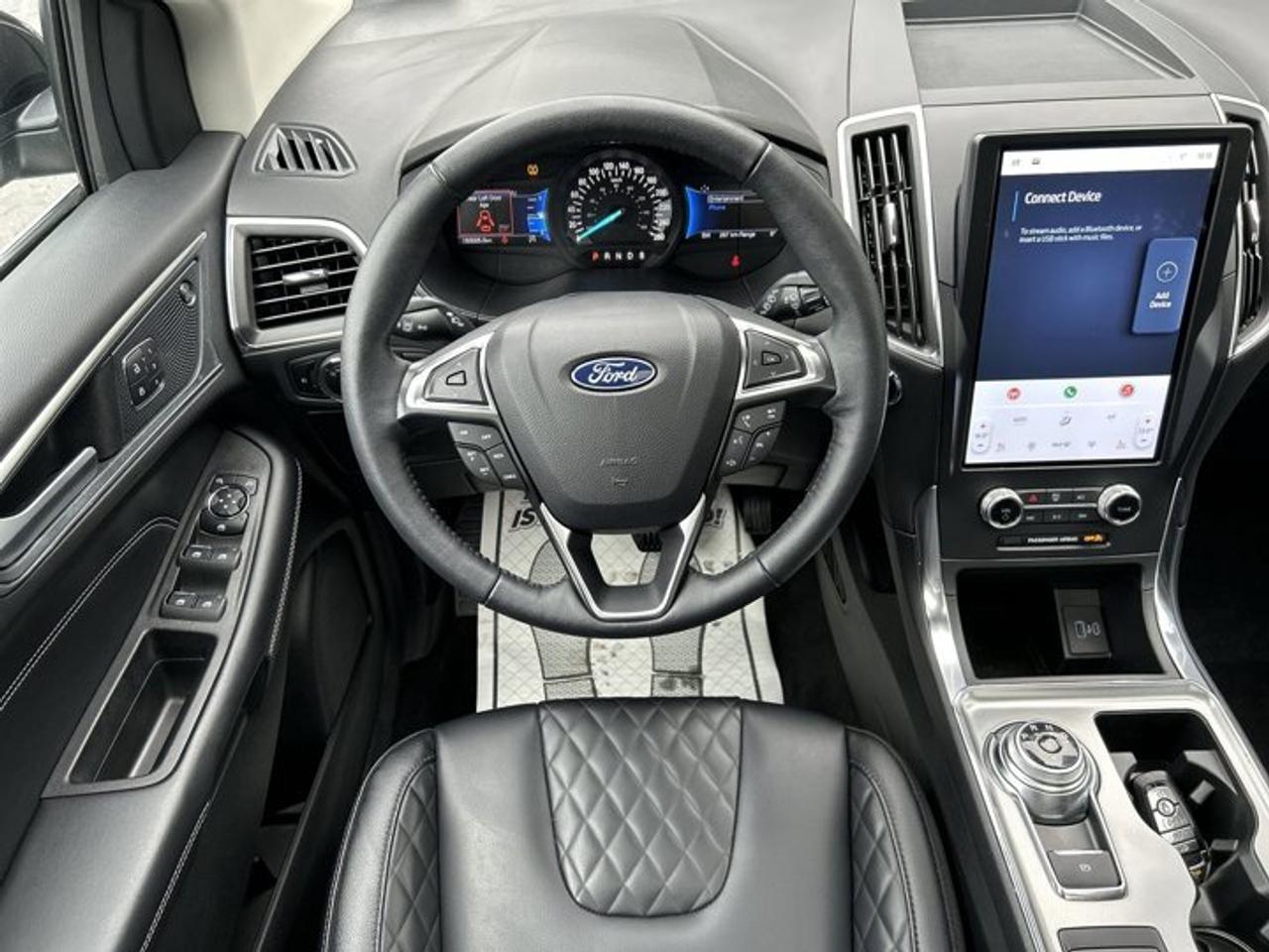 2024 Ford Edge Titanium AWD Photo