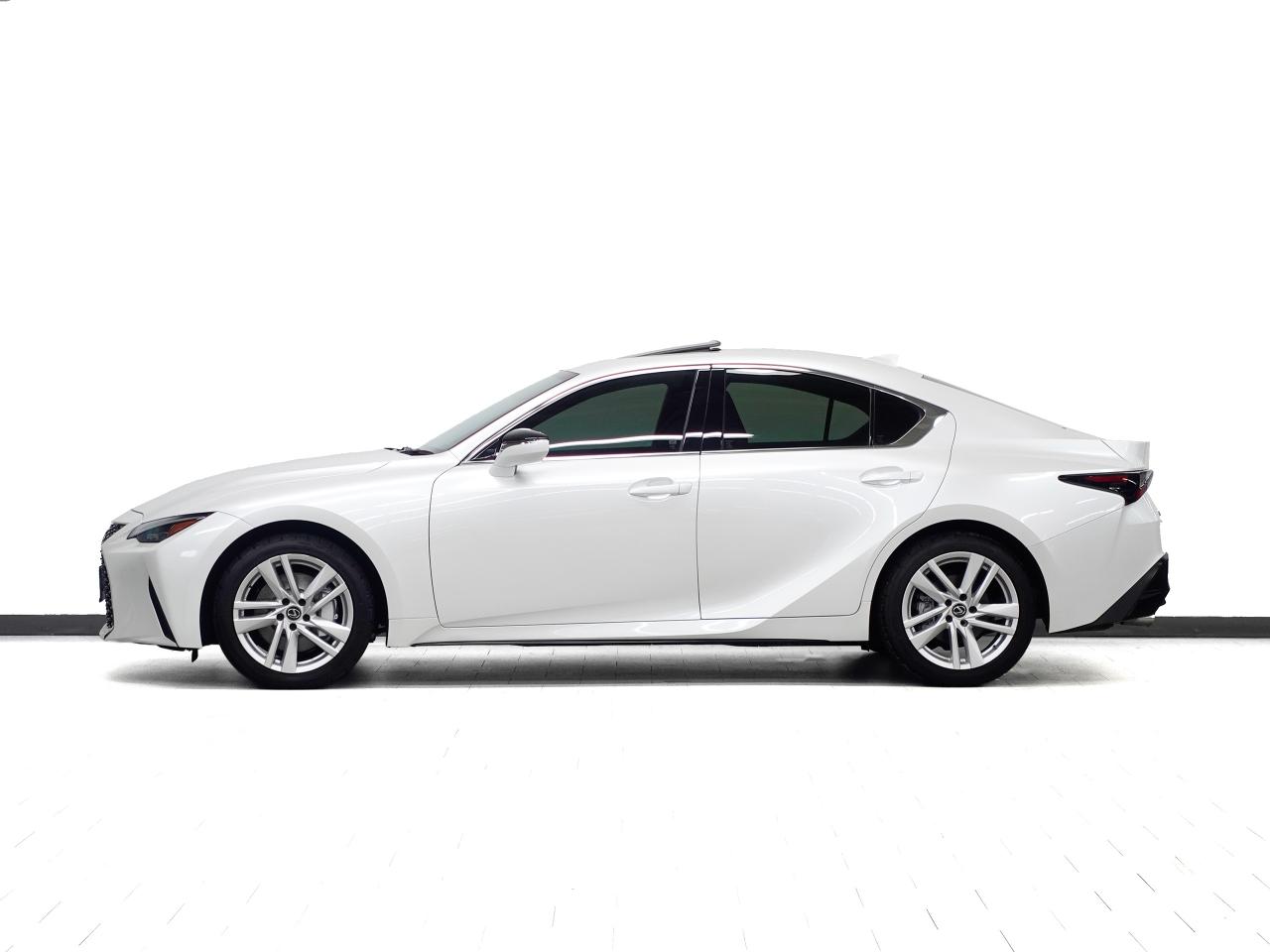 2021 Lexus IS 300 AWD | Leather | Sunroof | BlindSpot | CarPlay