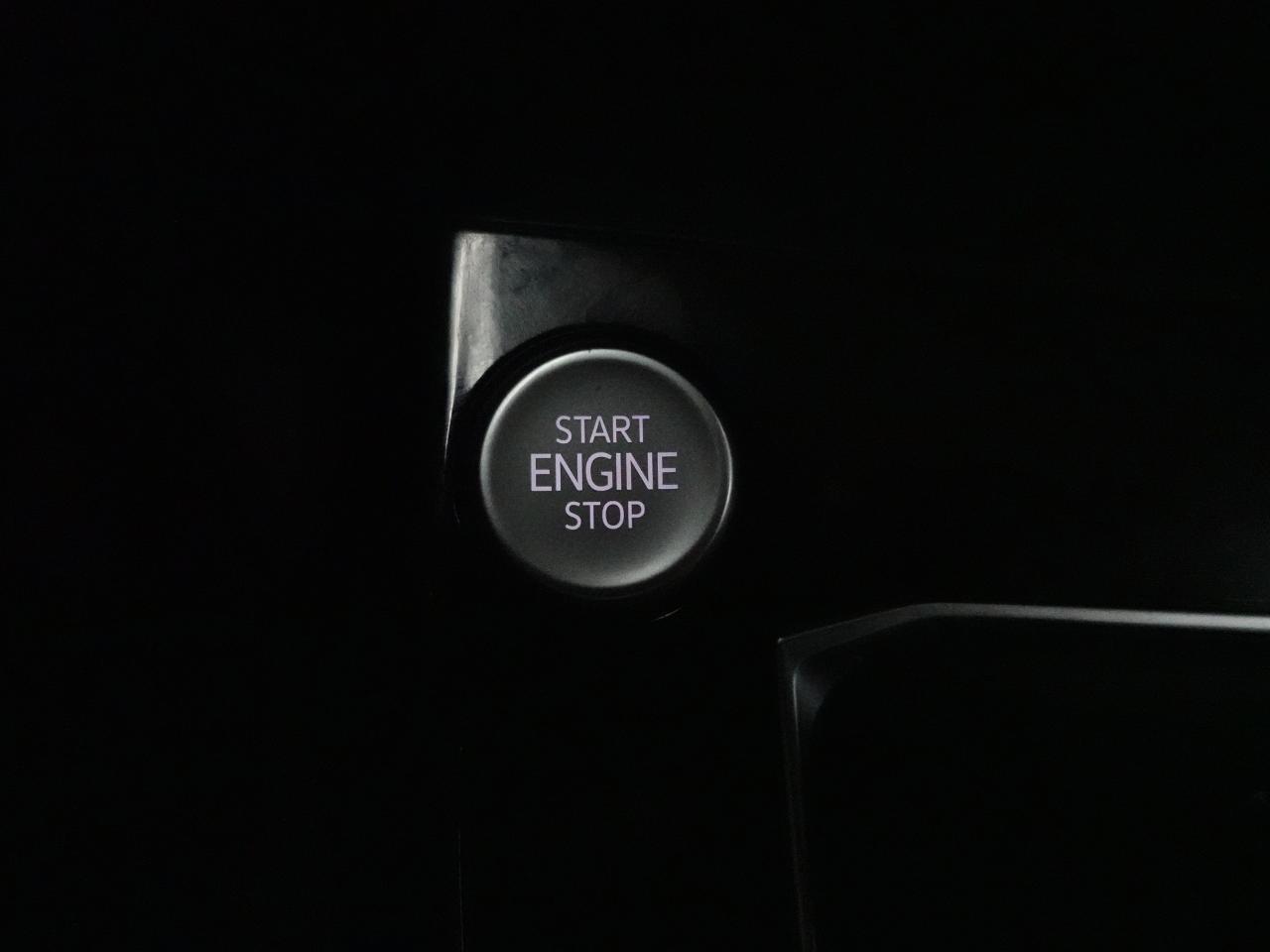 2022 Volkswagen Taos HIGHLINE | AWD | Nav | Leather | Pano roof | BSM