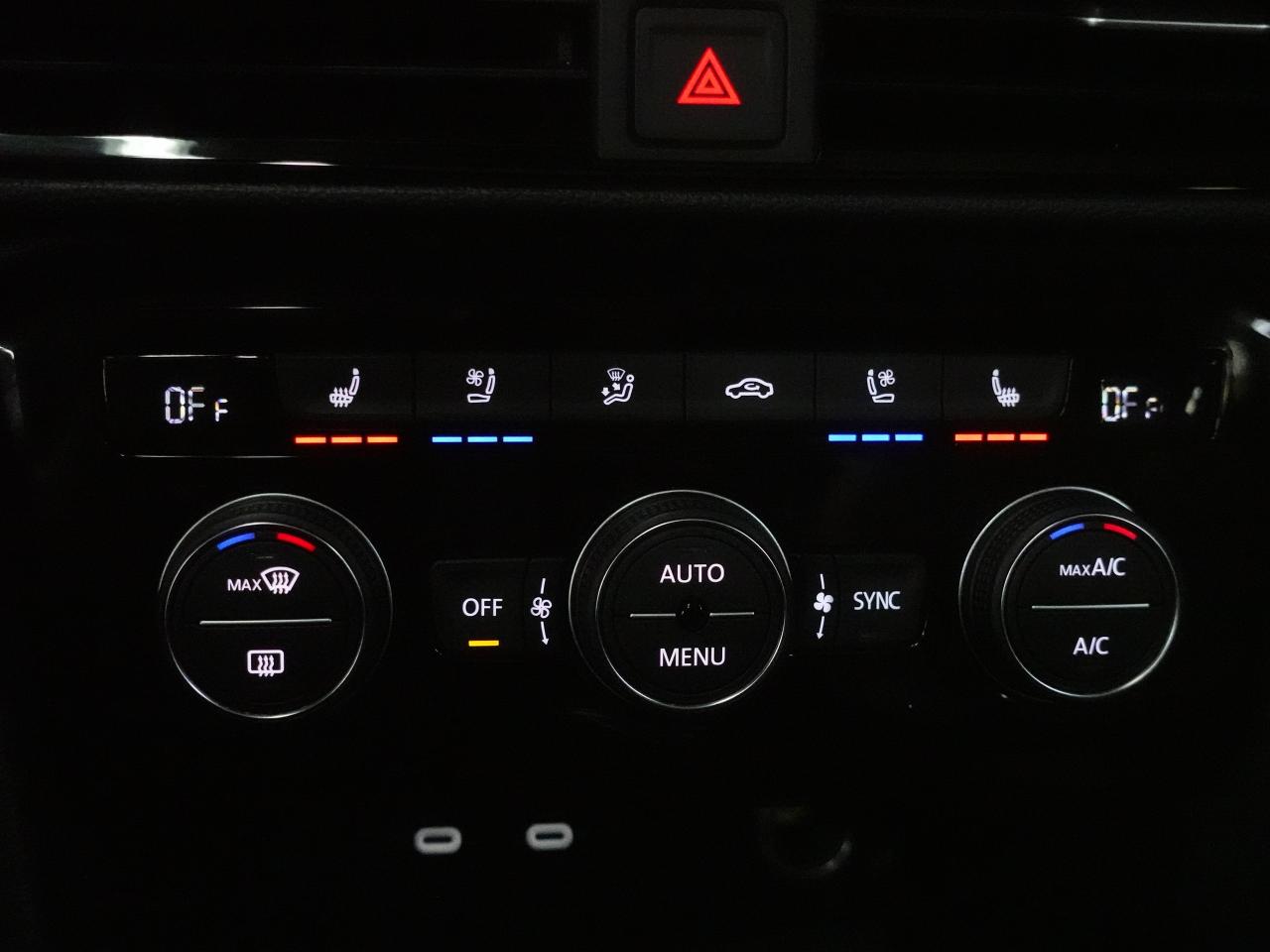 2022 Volkswagen Taos HIGHLINE | AWD | Nav | Leather | Pano roof | BSM