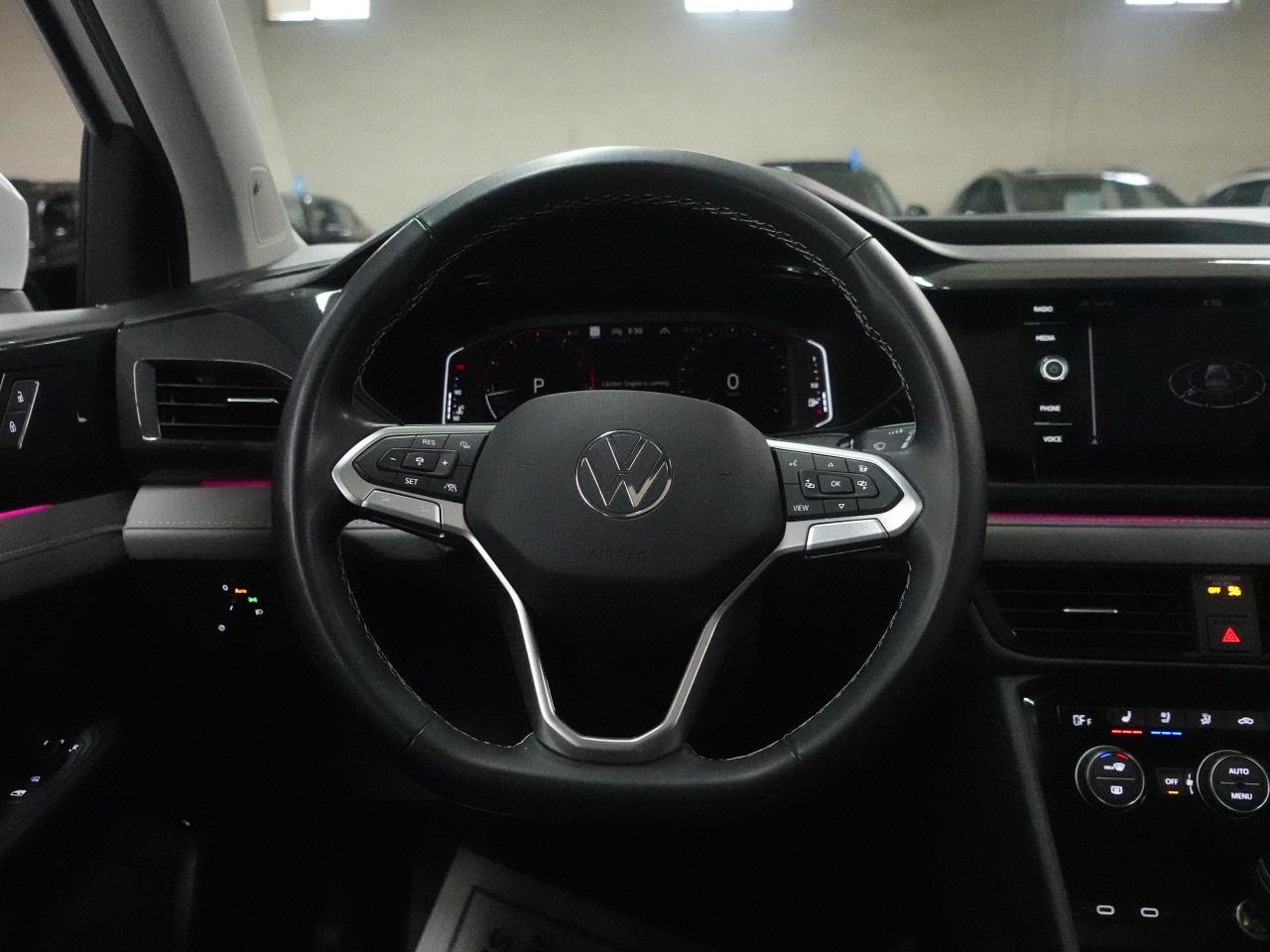 2022 Volkswagen Taos HIGHLINE | AWD | Nav | Leather | Pano roof | BSM Photo