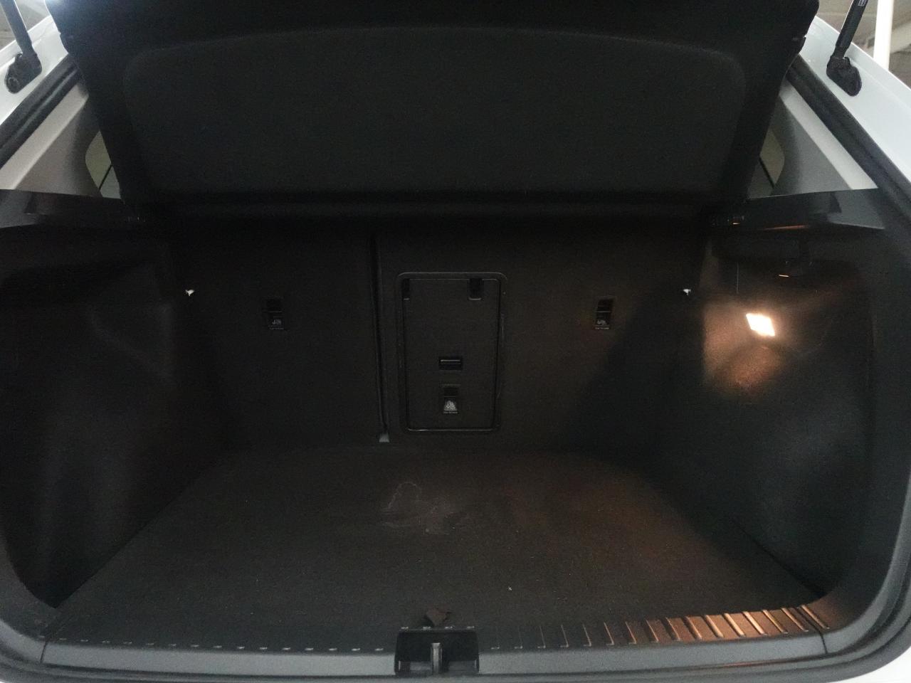 2022 Volkswagen Taos HIGHLINE | AWD | Nav | Leather | Pano roof | BSM