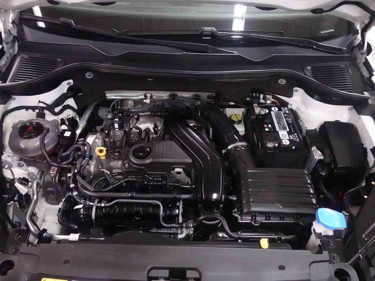 2022 Volkswagen Taos HIGHLINE | AWD | Nav | Leather | Pano roof | BSM Photo