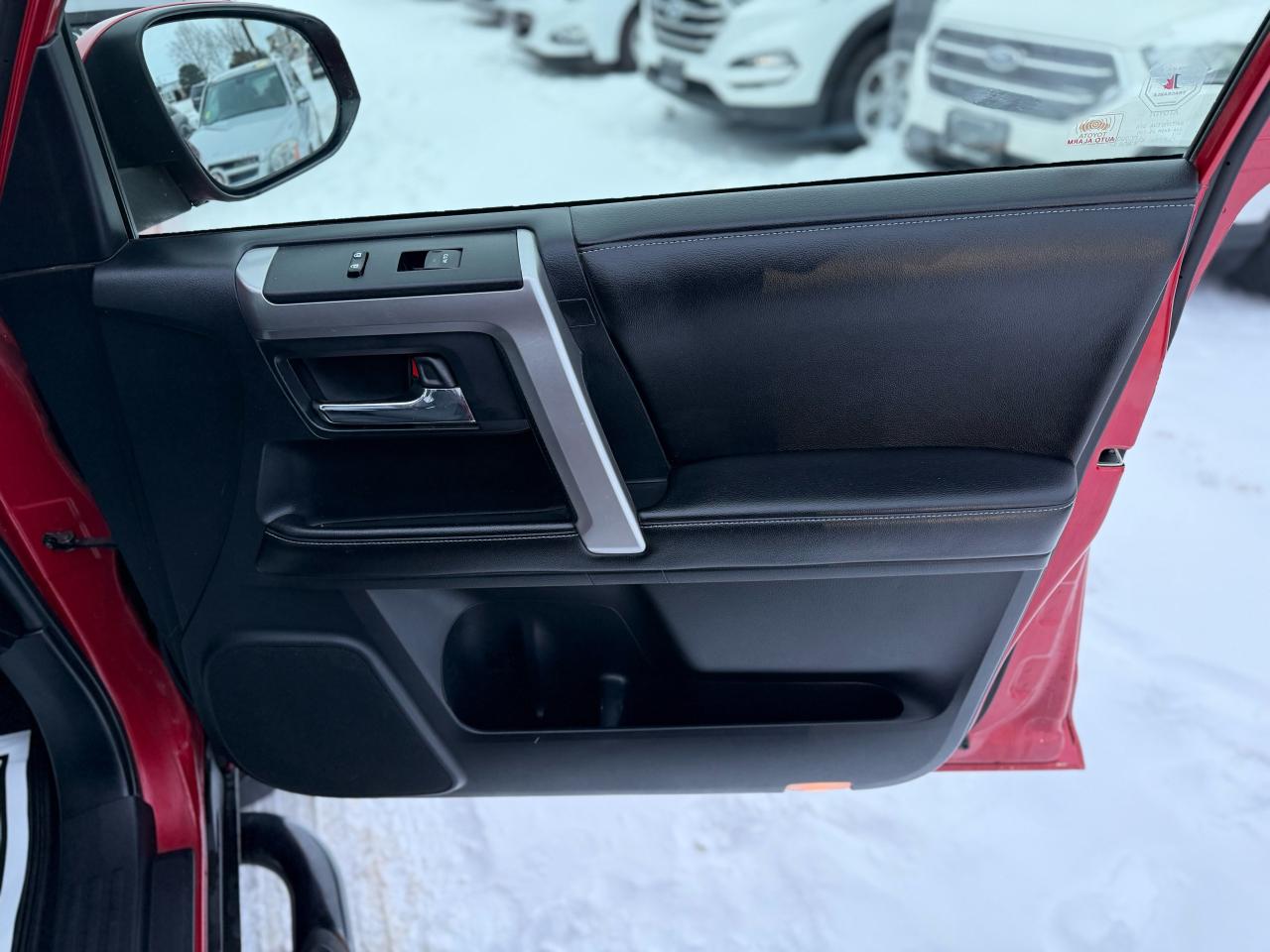 2015 Toyota 4Runner SR5 Photo