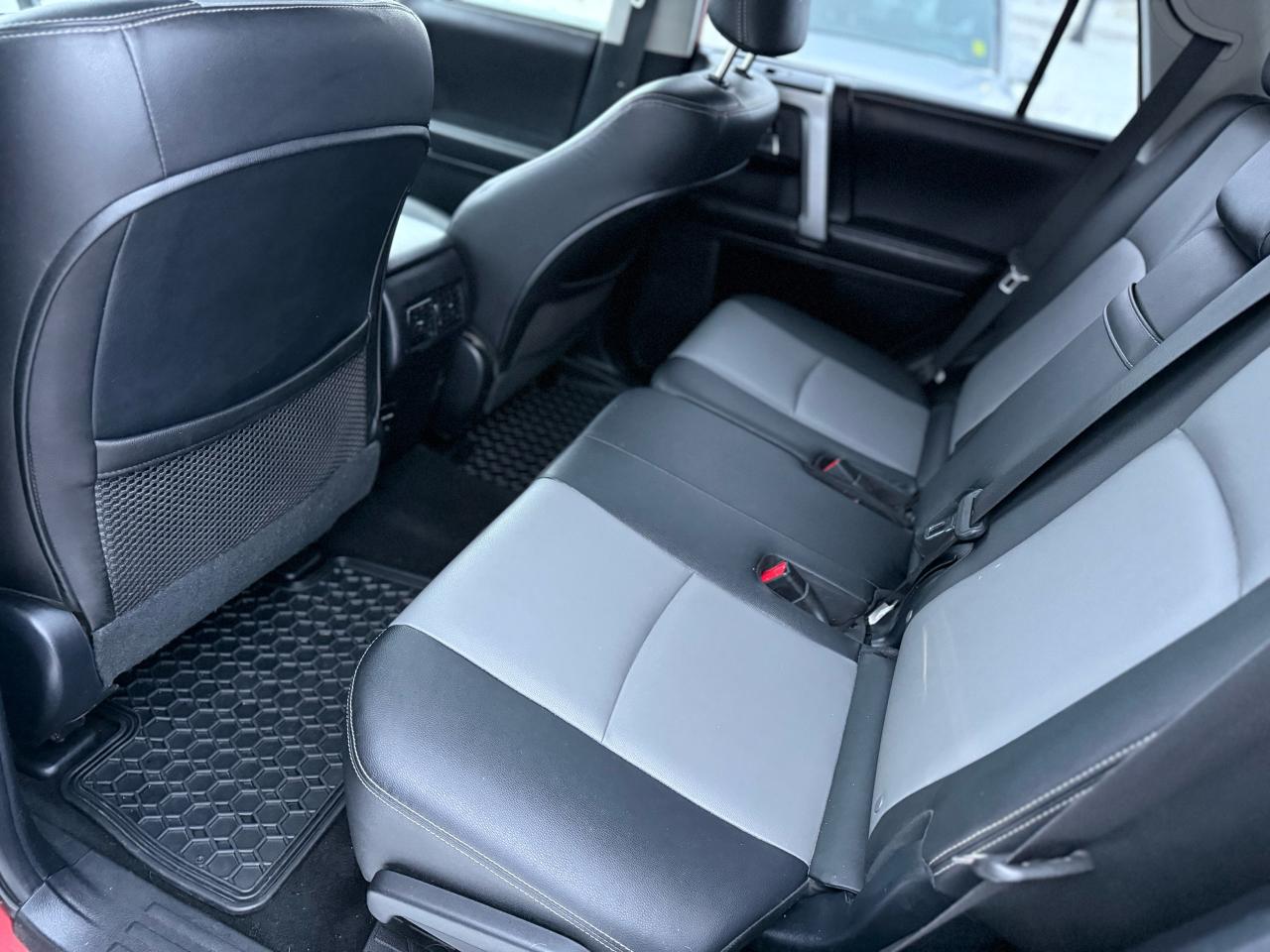 2015 Toyota 4Runner SR5 Photo