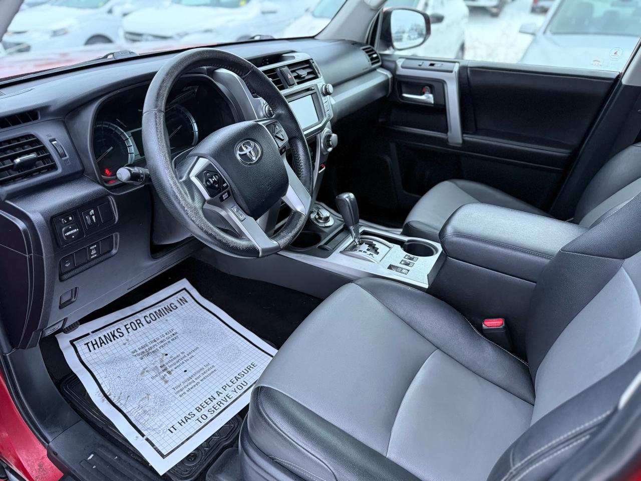 2015 Toyota 4Runner SR5 Photo4