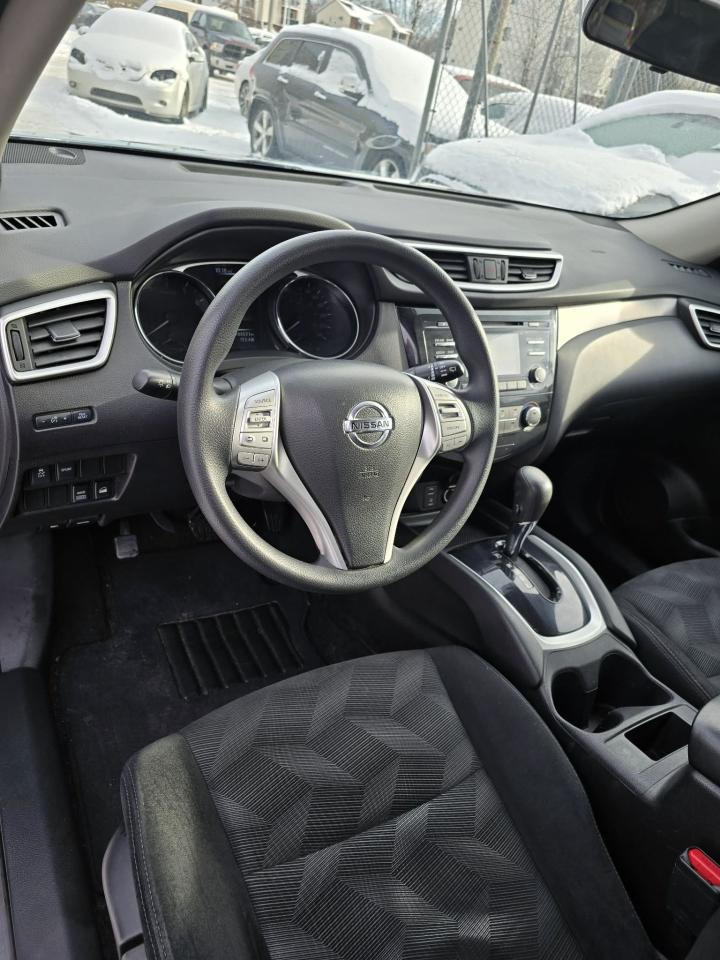 2014 Nissan Rogue S - Photo #6