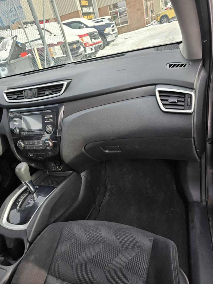 2014 Nissan Rogue S - Photo #7