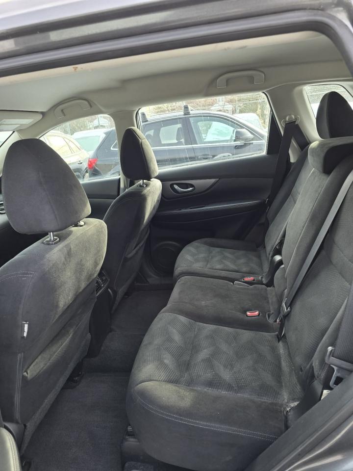 2014 Nissan Rogue S - Photo #8