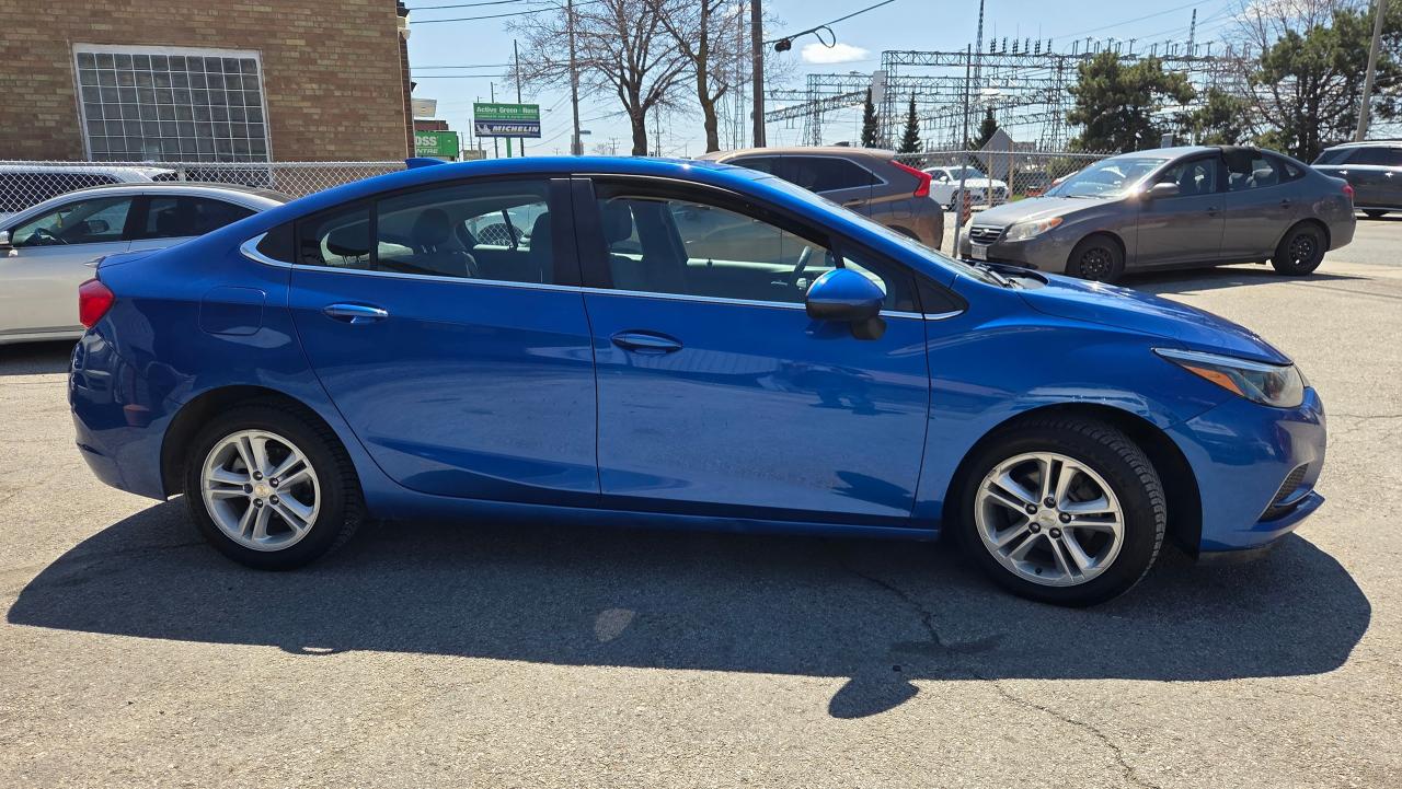 2018 Chevrolet Cruze LT - Photo #5