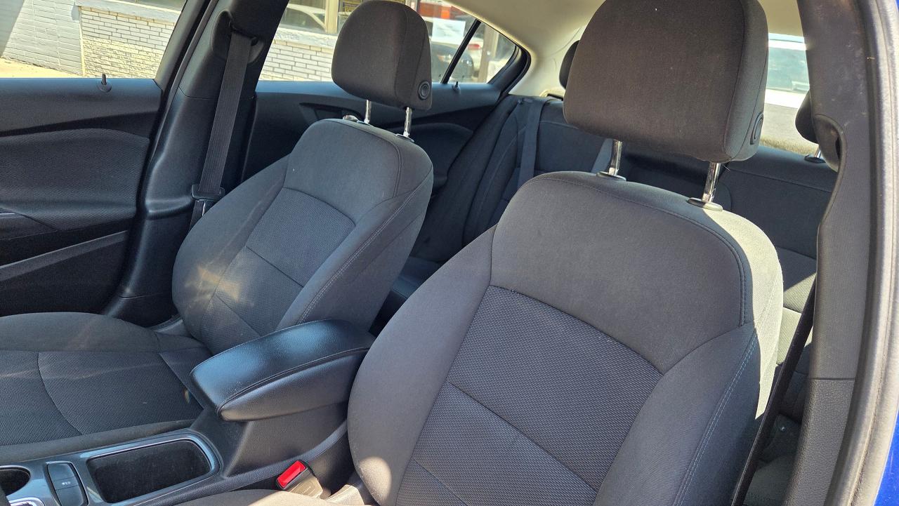 2018 Chevrolet Cruze LT - Photo #13