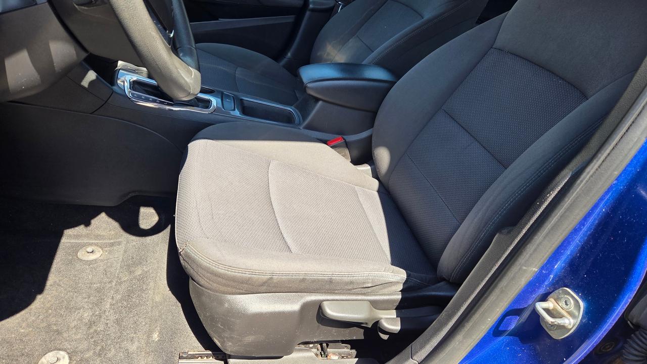 2018 Chevrolet Cruze LT - Photo #12