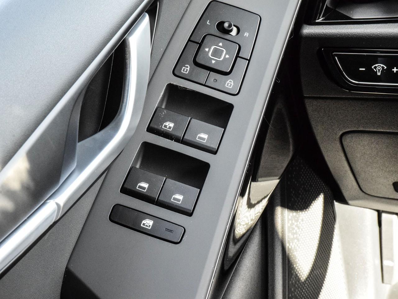 2026 Kia NIRO EX Photo