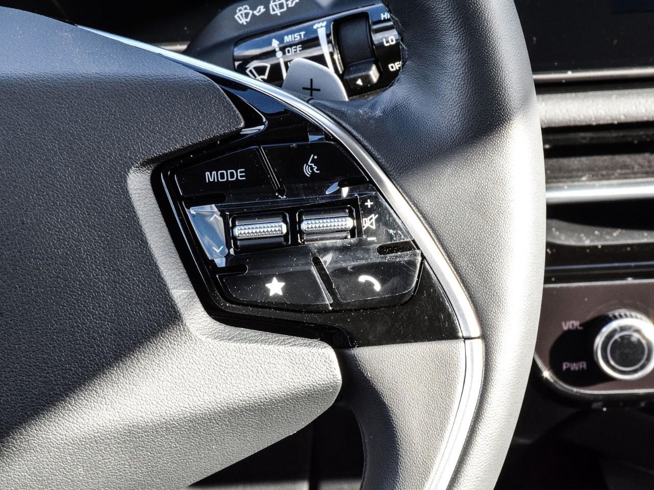 2026 Kia NIRO EX Photo