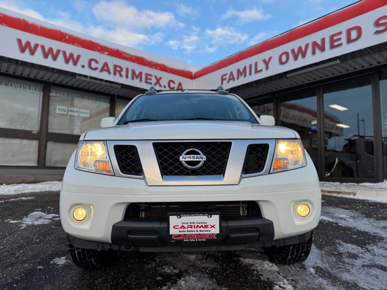 2015 Nissan Frontier One Owner | Accident Free | 4x4 PRO-4X | LOADED Photo