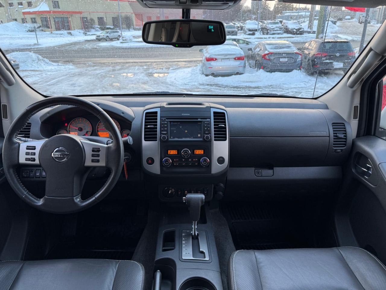 2015 Nissan Frontier One Owner | Accident Free | 4x4 PRO-4X | LOADED Photo