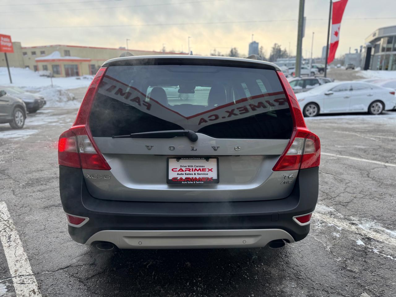 2013 Volvo XC70 T6 AWD | Sunroof | Backup Camera Photo3