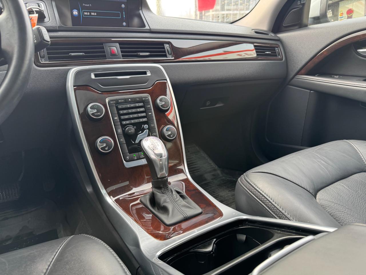 2013 Volvo XC70 T6 AWD | Sunroof | Backup Camera Photo