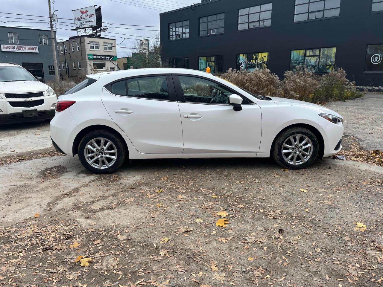 2015 Mazda MAZDA3 GS Accident Free | Backup Camera | Bluetooth Photo
