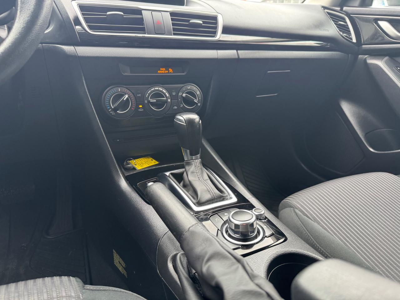 2015 Mazda MAZDA3 GS Accident Free | Backup Camera | Bluetooth Photo