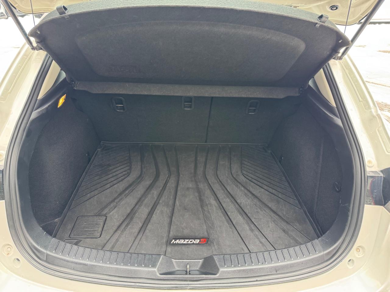 2015 Mazda MAZDA3 GS Accident Free | Backup Camera | Bluetooth Photo