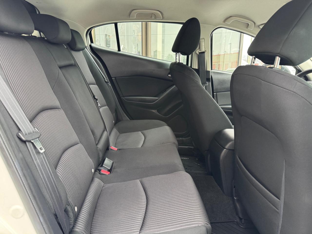 2015 Mazda MAZDA3 GS Accident Free | Backup Camera | Bluetooth Photo