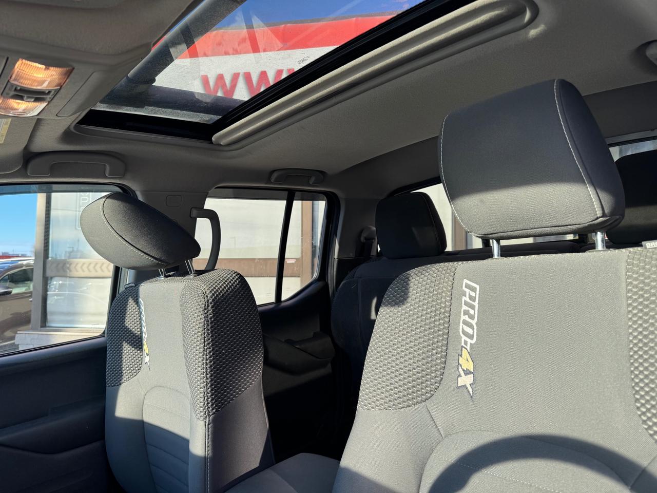 2018 Nissan Frontier PRO-4X 4x4 | Bluetooth | Backup Camera Photo