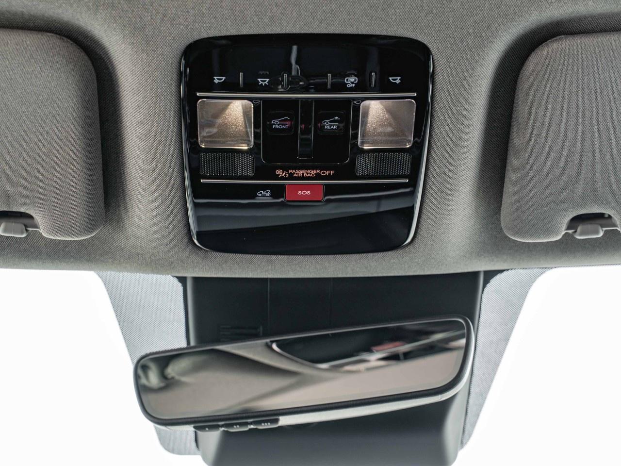 2024 Hyundai Santa Fe LUXURY AWD Photo