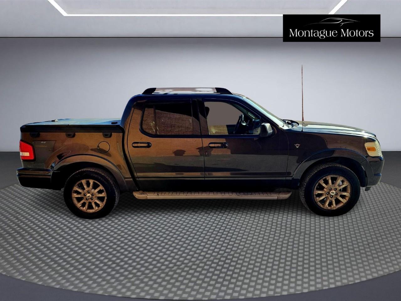 2007 Ford Explorer Sport Trac 4WD 4dr 4.6L Limited Photo3