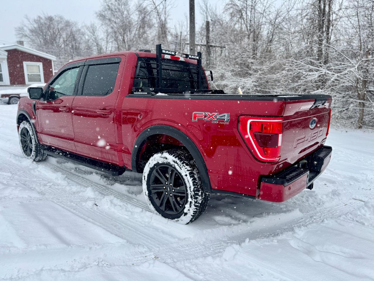 2021 Ford F-150 XLT FX4 4WD Crew One Owner | Low Kms | Clean Truck - Photo #8