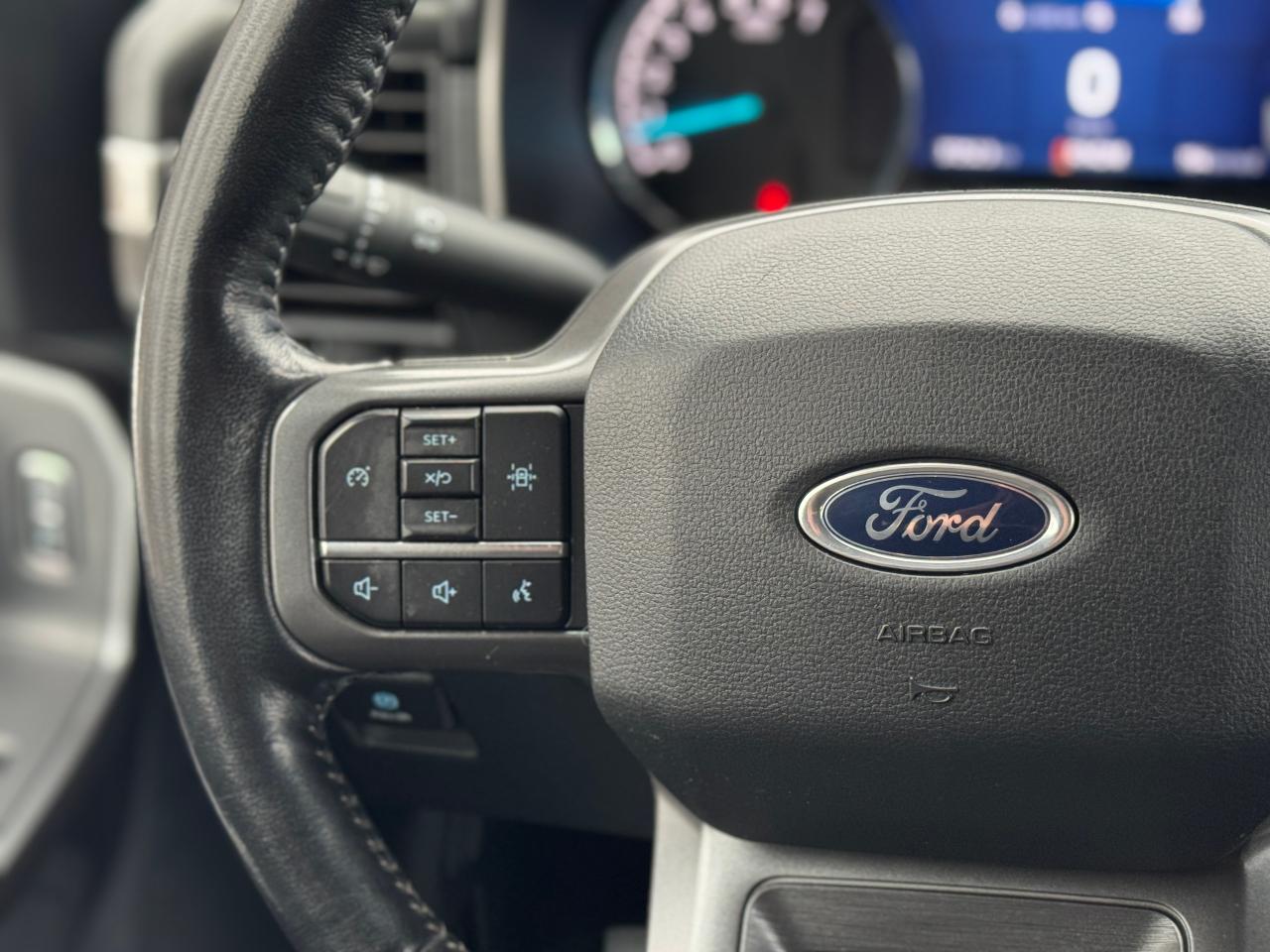 2021 Ford F-150 XLT FX4 4WD Crew One Owner | Low Kms | Clean Truck Photo