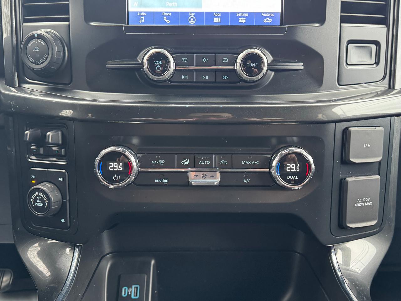 2021 Ford F-150 XLT FX4 4WD Crew One Owner | Low Kms | Clean Truck Photo