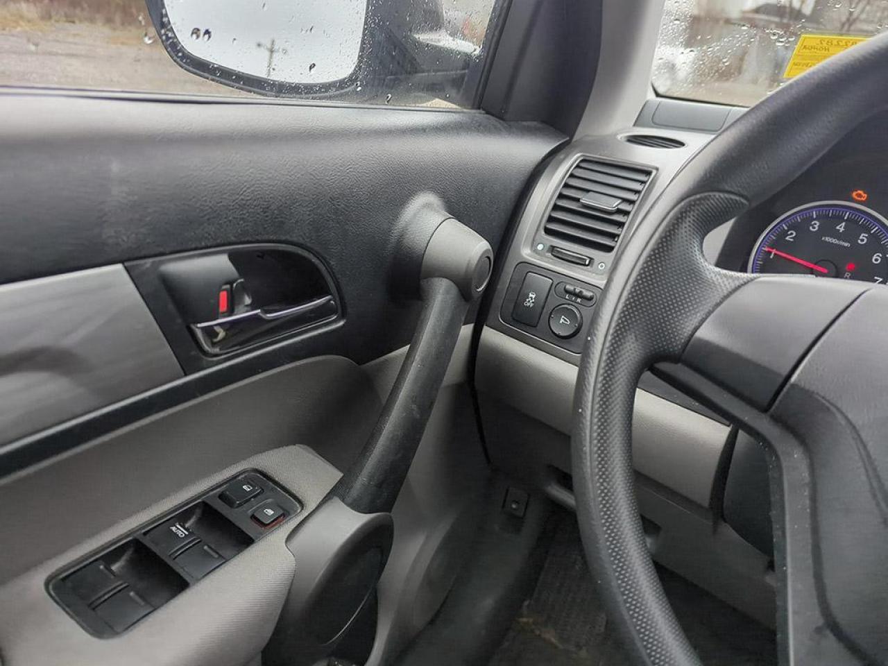 2010 Honda CR-V LX Photo