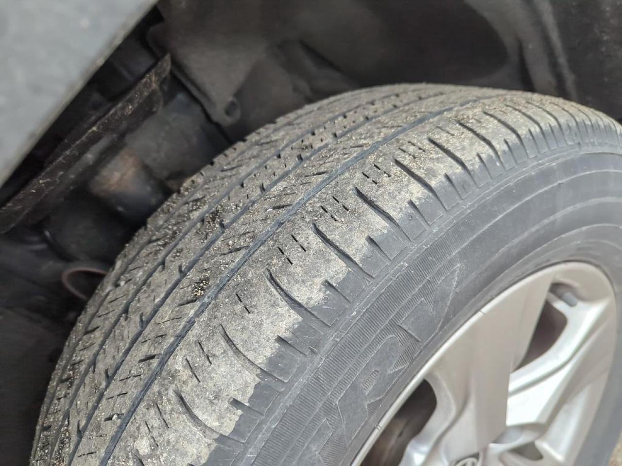 2023 Toyota RAV4 XLE Photo