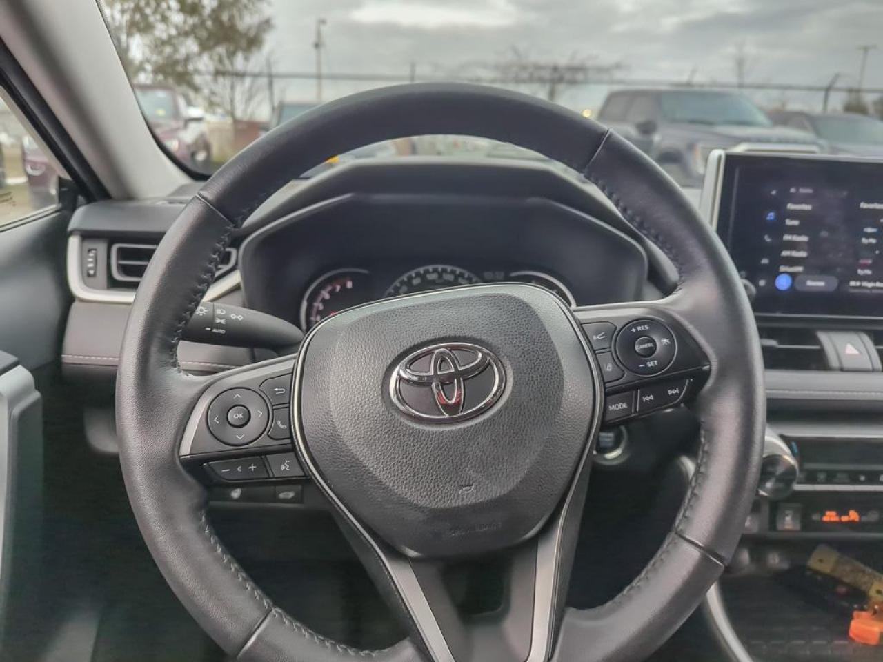 2023 Toyota RAV4 XLE Photo