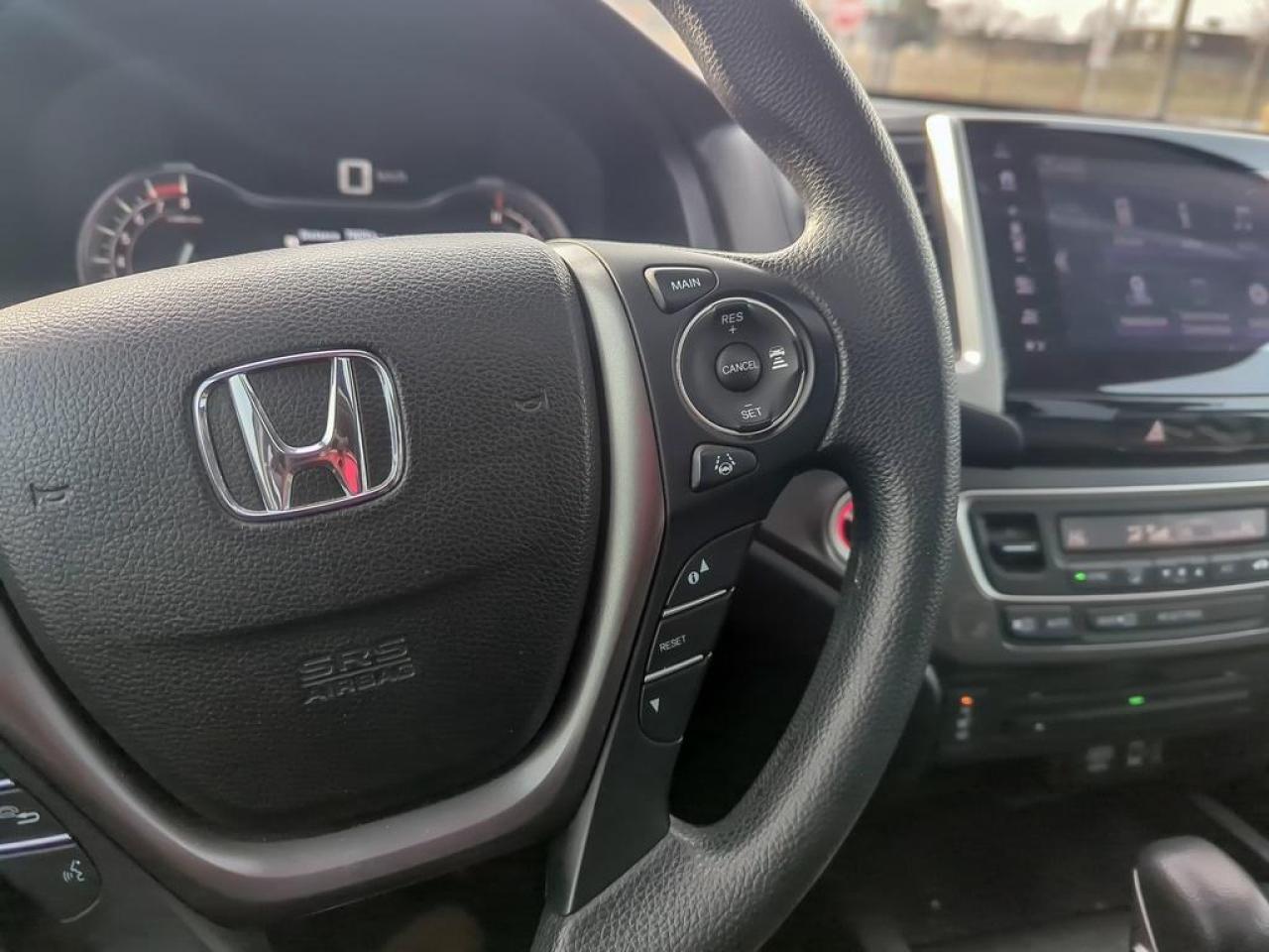 2017 Honda Ridgeline SPORT Photo